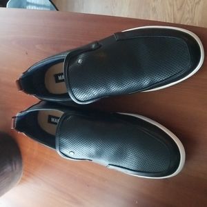 Steve Madden mens Black Loafer, size 12